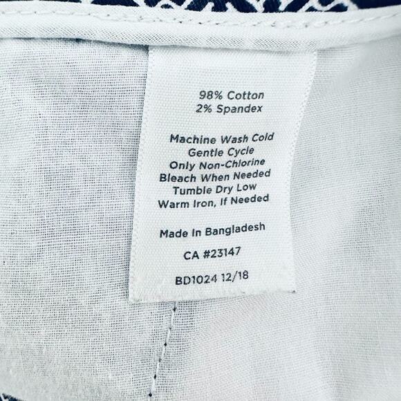 Talbots Woman Geometric Blue White Shorts Size 16W Stretch 10.5" Bermuda Casual - Picture 7 of 9